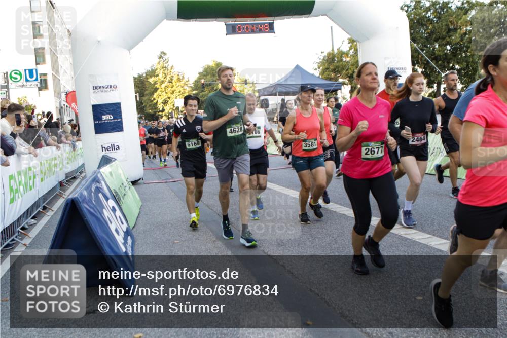 01.09.2024 - BARMER Alsterlauf Kathrin Stürmer Photography http://msf.ph/oto/6976834 01.09.2024 09:13:56 Ziel  meine-sportfotos.de