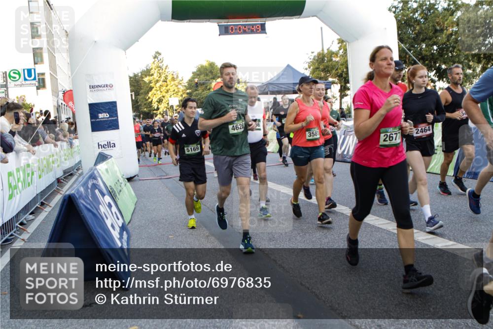 01.09.2024 - BARMER Alsterlauf Kathrin Stürmer Photography http://msf.ph/oto/6976835 01.09.2024 09:13:56 Ziel  meine-sportfotos.de