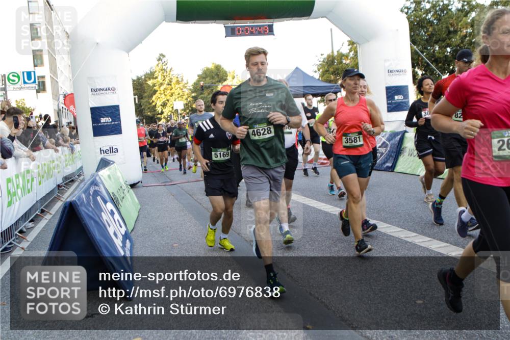 01.09.2024 - BARMER Alsterlauf Kathrin Stürmer Photography http://msf.ph/oto/6976838 01.09.2024 09:13:56 Ziel  meine-sportfotos.de