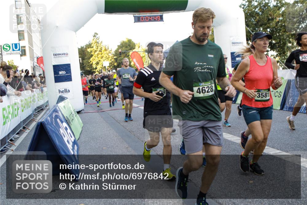 01.09.2024 - BARMER Alsterlauf Kathrin Stürmer Photography http://msf.ph/oto/6976842 01.09.2024 09:13:57 Ziel  meine-sportfotos.de