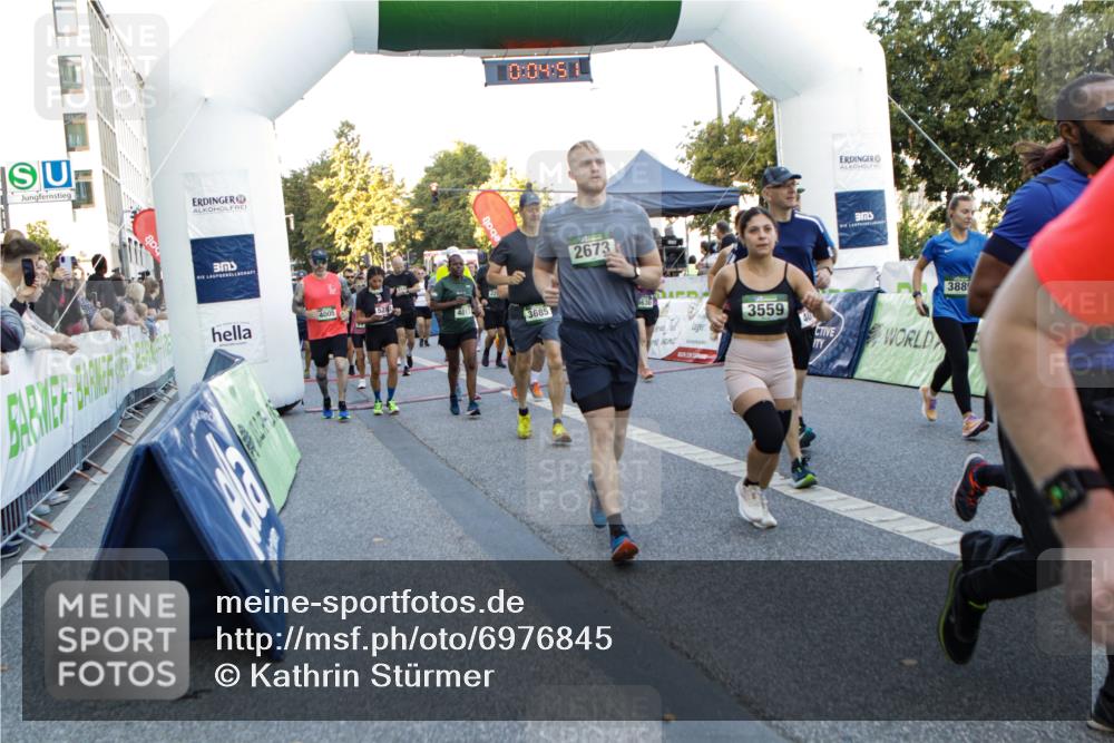 01.09.2024 - BARMER Alsterlauf Kathrin Stürmer Photography http://msf.ph/oto/6976845 01.09.2024 09:13:58 Ziel  meine-sportfotos.de