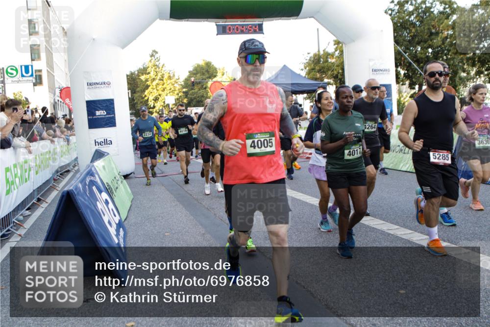 01.09.2024 - BARMER Alsterlauf Kathrin Stürmer Photography http://msf.ph/oto/6976858 01.09.2024 09:14:01 Ziel  meine-sportfotos.de