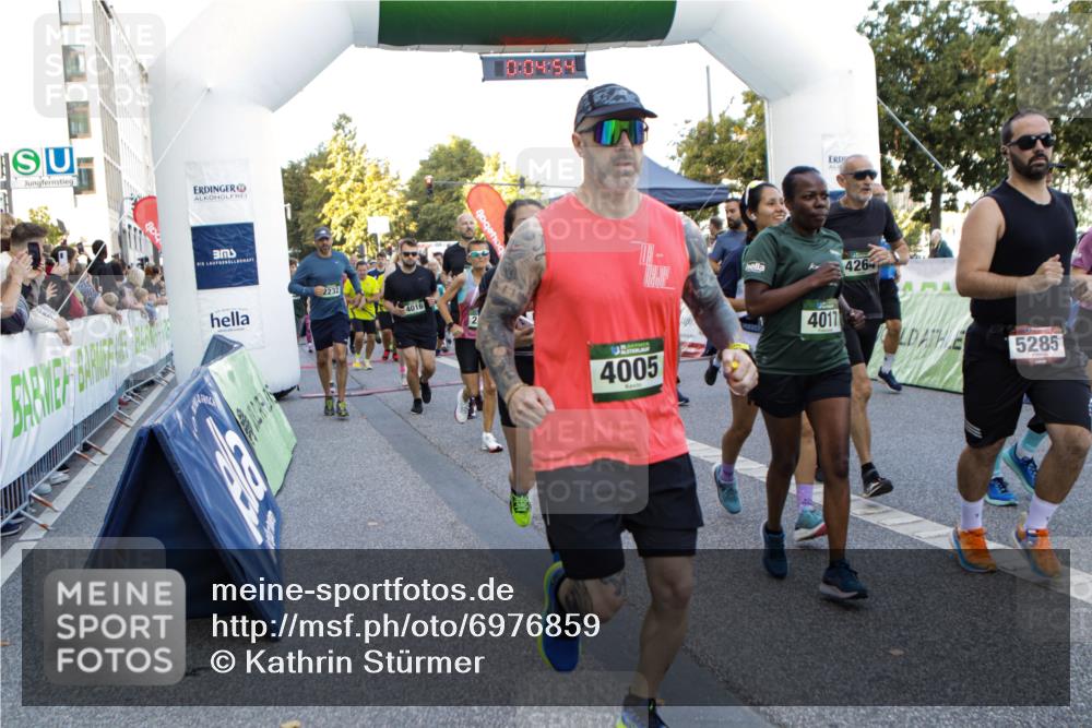 01.09.2024 - BARMER Alsterlauf Kathrin Stürmer Photography http://msf.ph/oto/6976859 01.09.2024 09:14:01 Ziel  meine-sportfotos.de