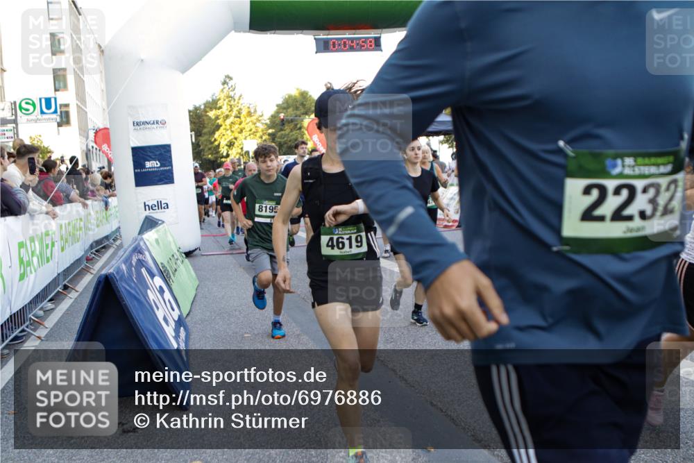 01.09.2024 - BARMER Alsterlauf Kathrin Stürmer Photography http://msf.ph/oto/6976886 01.09.2024 09:14:05 Ziel  meine-sportfotos.de