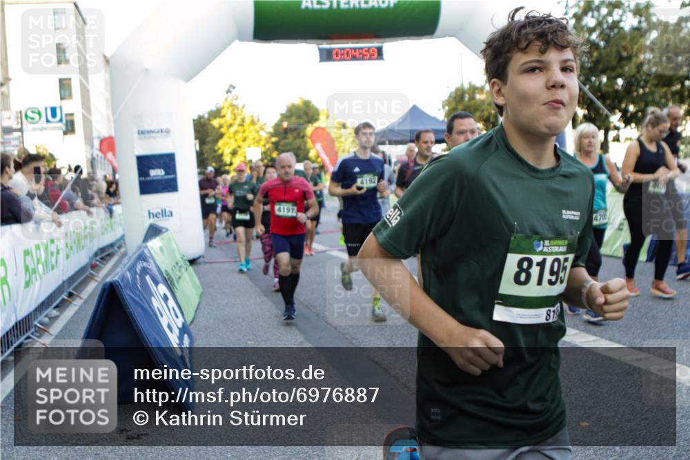 01.09.2024 - BARMER Alsterlauf Kathrin Stürmer Photography http://msf.ph/oto/6976887 01.09.2024 09:14:06 Ziel  meine-sportfotos.de