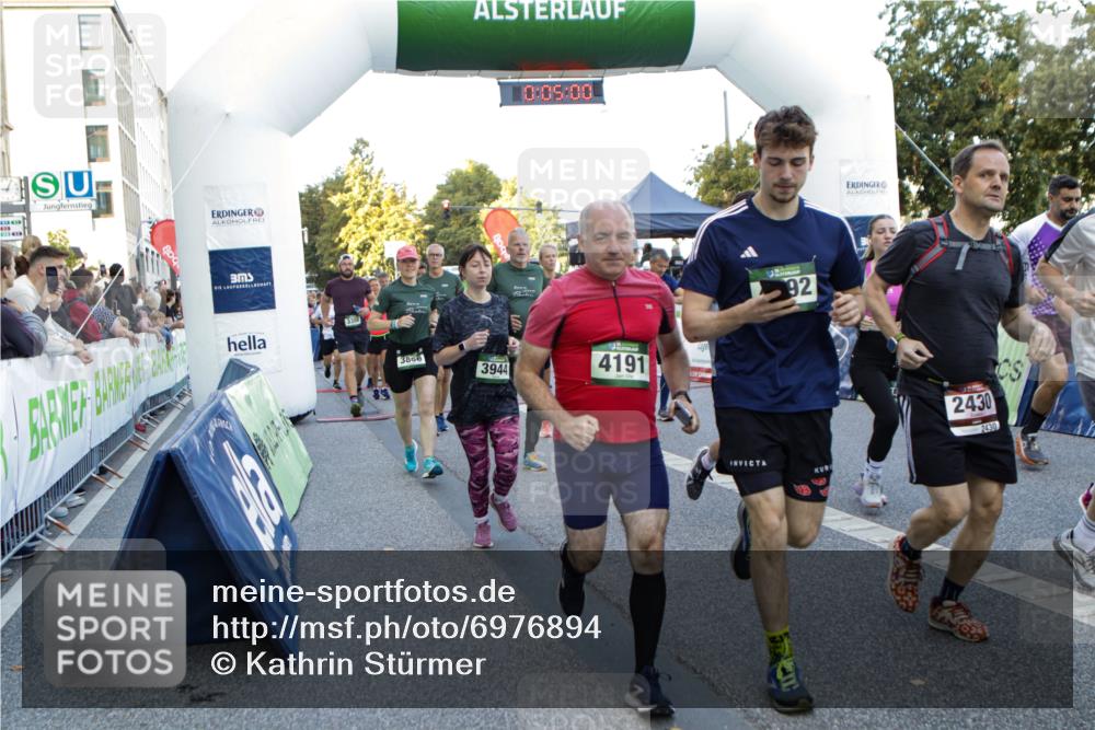 01.09.2024 - BARMER Alsterlauf Kathrin Stürmer Photography http://msf.ph/oto/6976894 01.09.2024 09:14:07 Ziel  meine-sportfotos.de