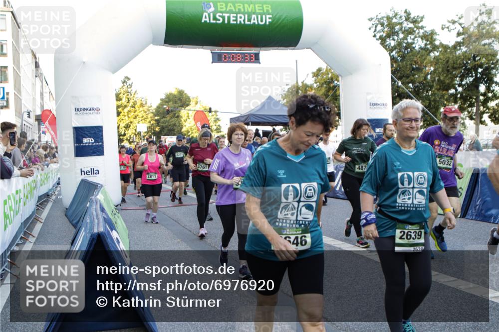 01.09.2024 - BARMER Alsterlauf Kathrin Stürmer Photography http://msf.ph/oto/6976920 01.09.2024 09:08:32 Ziel  meine-sportfotos.de