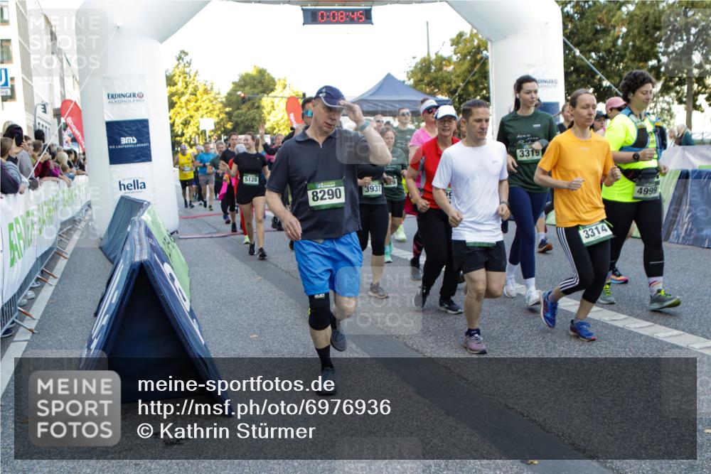 01.09.2024 - BARMER Alsterlauf Kathrin Stürmer Photography http://msf.ph/oto/6976936 01.09.2024 09:08:43 Ziel  meine-sportfotos.de