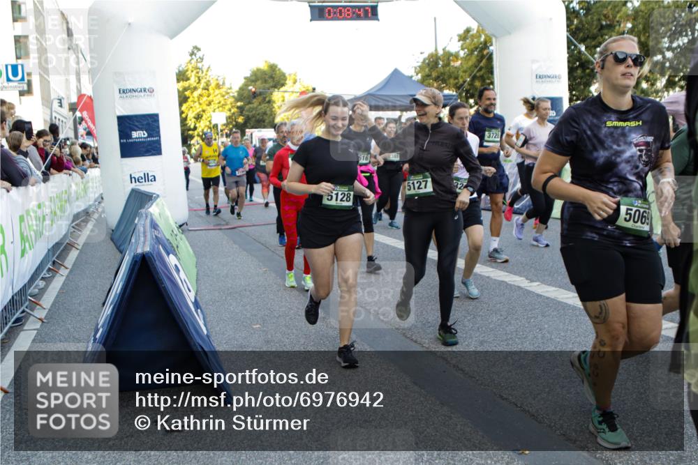 01.09.2024 - BARMER Alsterlauf Kathrin Stürmer Photography http://msf.ph/oto/6976942 01.09.2024 09:08:46 Ziel  meine-sportfotos.de