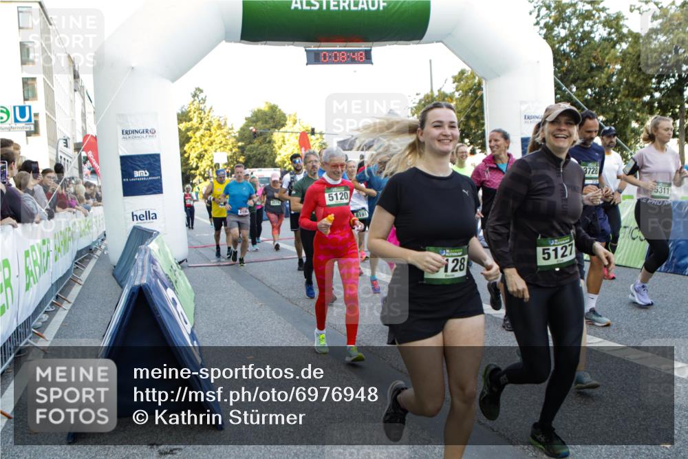 01.09.2024 - BARMER Alsterlauf Kathrin Stürmer Photography http://msf.ph/oto/6976948 01.09.2024 09:08:47 Ziel  meine-sportfotos.de