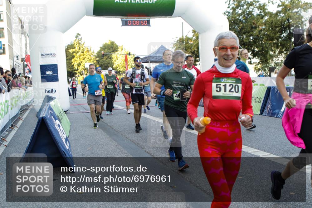01.09.2024 - BARMER Alsterlauf Kathrin Stürmer Photography http://msf.ph/oto/6976961 01.09.2024 09:08:48 Ziel  meine-sportfotos.de