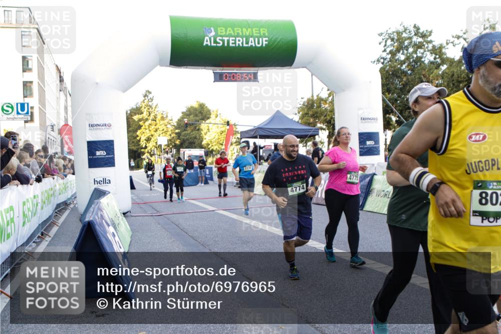 01.09.2024 - BARMER Alsterlauf Kathrin Stürmer Photography http://msf.ph/oto/6976965 01.09.2024 09:08:52 Ziel  meine-sportfotos.de