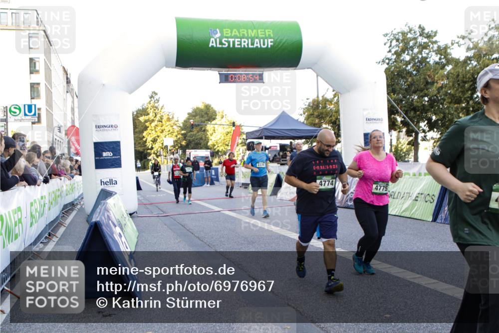 01.09.2024 - BARMER Alsterlauf Kathrin Stürmer Photography http://msf.ph/oto/6976967 01.09.2024 09:08:53 Ziel  meine-sportfotos.de