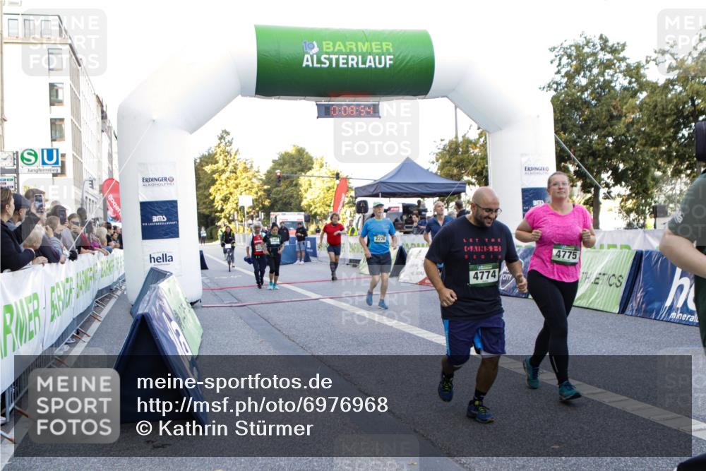01.09.2024 - BARMER Alsterlauf Kathrin Stürmer Photography http://msf.ph/oto/6976968 01.09.2024 09:08:53 Ziel  meine-sportfotos.de