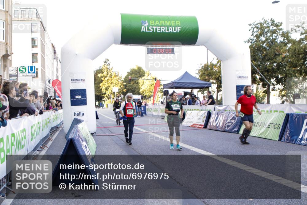 01.09.2024 - BARMER Alsterlauf Kathrin Stürmer Photography http://msf.ph/oto/6976975 01.09.2024 09:08:57 Ziel  meine-sportfotos.de