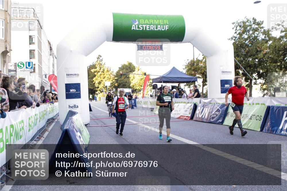 01.09.2024 - BARMER Alsterlauf Kathrin Stürmer Photography http://msf.ph/oto/6976976 01.09.2024 09:08:57 Ziel  meine-sportfotos.de