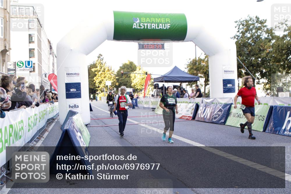 01.09.2024 - BARMER Alsterlauf Kathrin Stürmer Photography http://msf.ph/oto/6976977 01.09.2024 09:08:58 Ziel  meine-sportfotos.de