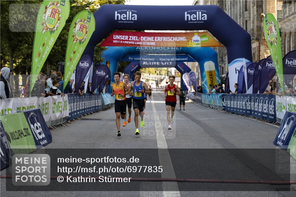 01.09.2024 - BARMER Alsterlauf Kathrin Stürmer Photography http://msf.ph/oto/6977835 01.09.2024 11:09:07 Ziel 56, 67, 69, 72, 75 meine-sportfotos.de