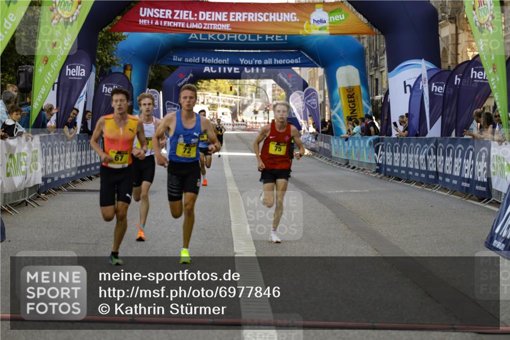 01.09.2024 - BARMER Alsterlauf Kathrin Stürmer Photography http://msf.ph/oto/6977846 01.09.2024 11:09:08 Ziel 56, 67, 69, 72, 75 meine-sportfotos.de