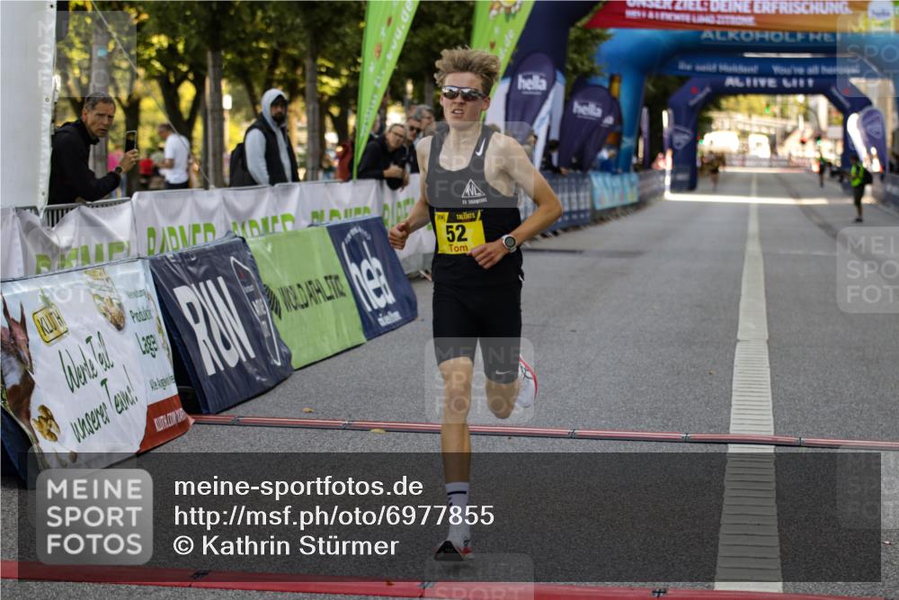 01.09.2024 - BARMER Alsterlauf Kathrin Stürmer Photography http://msf.ph/oto/6977855 01.09.2024 11:09:24 Ziel 52 meine-sportfotos.de