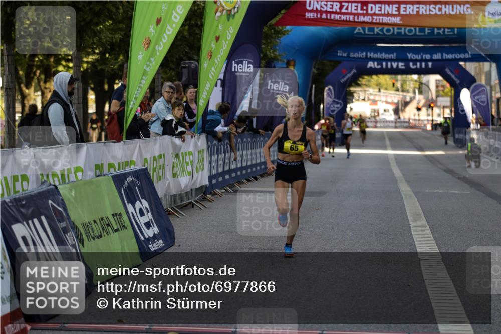 01.09.2024 - BARMER Alsterlauf Kathrin Stürmer Photography http://msf.ph/oto/6977866 01.09.2024 11:09:44 Ziel 65 meine-sportfotos.de