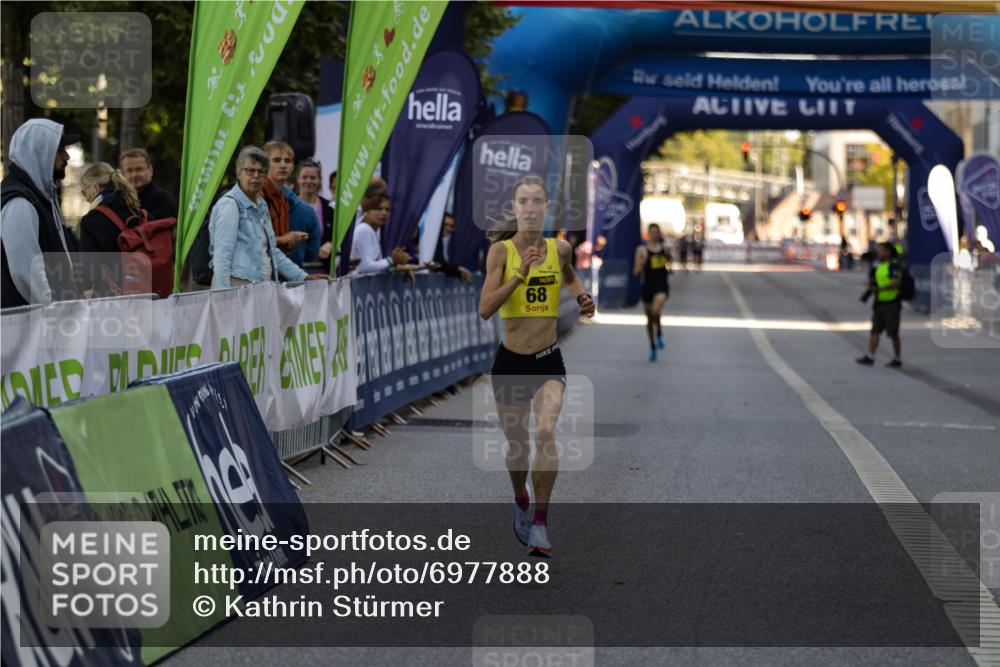 01.09.2024 - BARMER Alsterlauf Kathrin Stürmer Photography http://msf.ph/oto/6977888 01.09.2024 11:10:06 Ziel 53, 68, 74, 77 meine-sportfotos.de