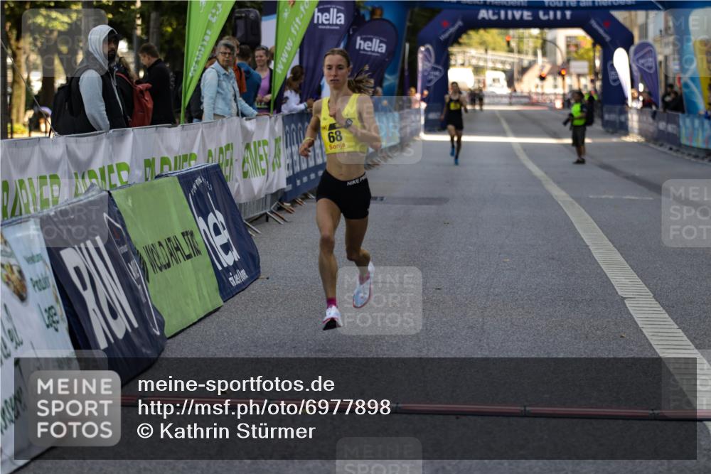 01.09.2024 - BARMER Alsterlauf Kathrin Stürmer Photography http://msf.ph/oto/6977898 01.09.2024 11:10:07 Ziel 68, 74 meine-sportfotos.de