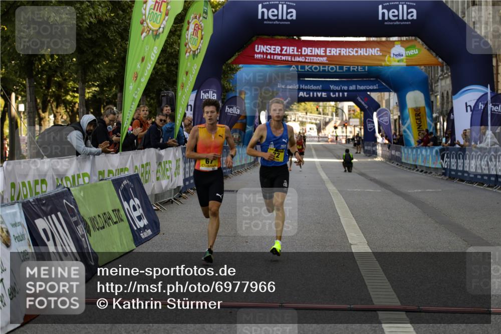 01.09.2024 - BARMER Alsterlauf Kathrin Stürmer Photography http://msf.ph/oto/6977966 01.09.2024 11:12:04 Ziel 67, 72 meine-sportfotos.de