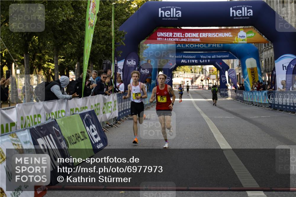 01.09.2024 - BARMER Alsterlauf Kathrin Stürmer Photography http://msf.ph/oto/6977973 01.09.2024 11:12:14 Ziel 69, 75 meine-sportfotos.de