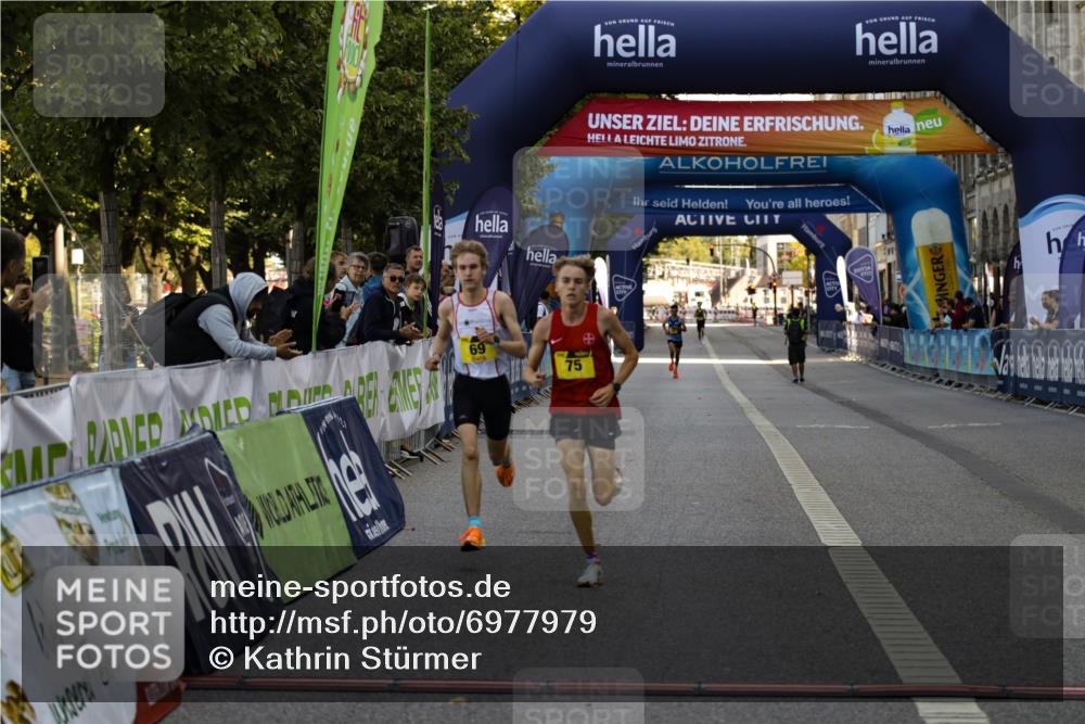 01.09.2024 - BARMER Alsterlauf Kathrin Stürmer Photography http://msf.ph/oto/6977979 01.09.2024 11:12:15 Ziel 69, 75 meine-sportfotos.de