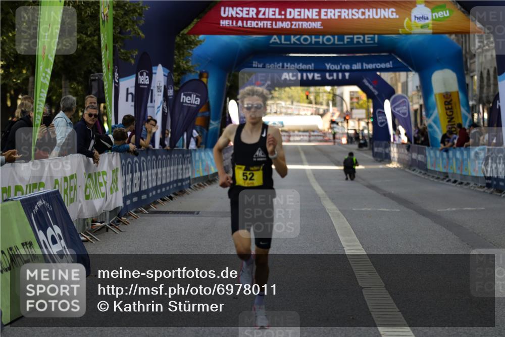 01.09.2024 - BARMER Alsterlauf Kathrin Stürmer Photography http://msf.ph/oto/6978011 01.09.2024 11:12:37 Ziel 52 meine-sportfotos.de