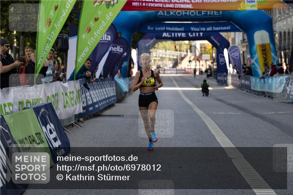 01.09.2024 - BARMER Alsterlauf Kathrin Stürmer Photography http://msf.ph/oto/6978012 01.09.2024 11:13:02 Ziel 65 meine-sportfotos.de