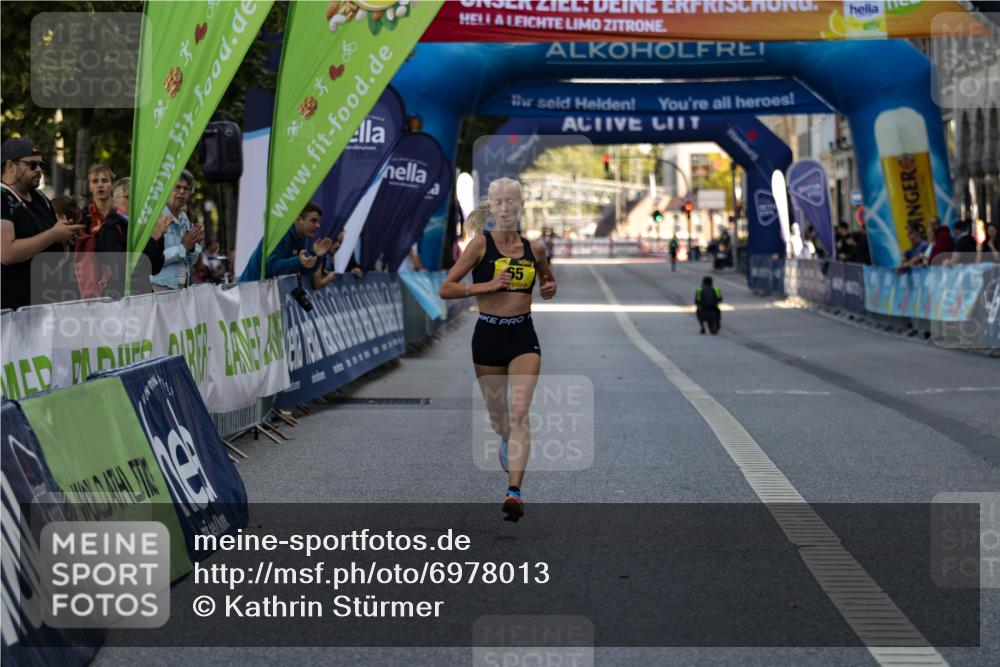 01.09.2024 - BARMER Alsterlauf Kathrin Stürmer Photography http://msf.ph/oto/6978013 01.09.2024 11:13:02 Ziel 65 meine-sportfotos.de