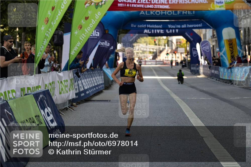 01.09.2024 - BARMER Alsterlauf Kathrin Stürmer Photography http://msf.ph/oto/6978014 01.09.2024 11:13:03 Ziel 65 meine-sportfotos.de