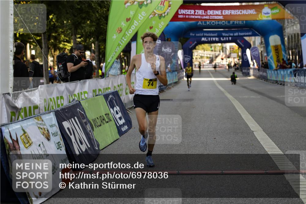 01.09.2024 - BARMER Alsterlauf Kathrin Stürmer Photography http://msf.ph/oto/6978036 01.09.2024 11:13:27 Ziel 53, 68, 74, 77 meine-sportfotos.de
