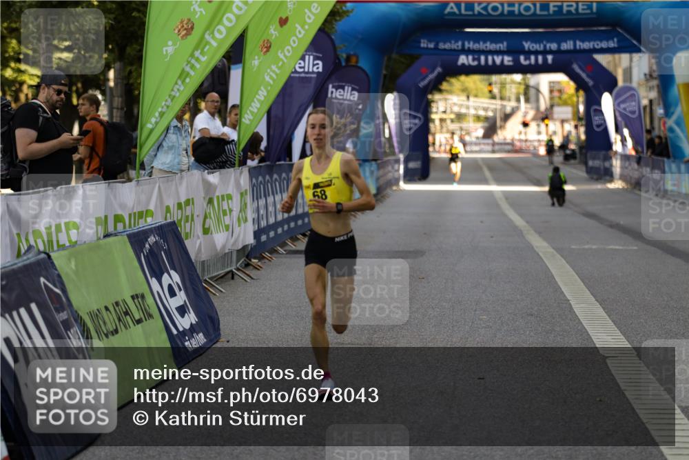 01.09.2024 - BARMER Alsterlauf Kathrin Stürmer Photography http://msf.ph/oto/6978043 01.09.2024 11:13:34 Ziel 68 meine-sportfotos.de