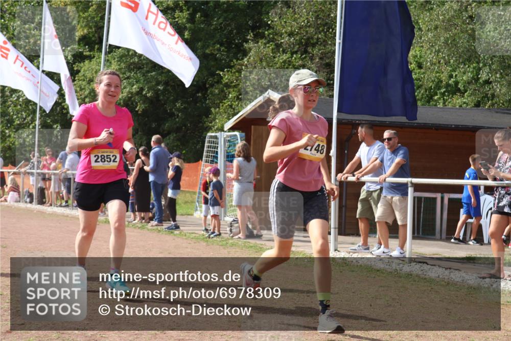 08.09.2024 - Airport Race Strokosch-Dieckow http://msf.ph/oto/6978309 08.09.2024 12:10:46 Ziel 837, 952, 1360, 2616, 2629, 2747, 2748, 2749, 2852, 3023 meine-sportfotos.de