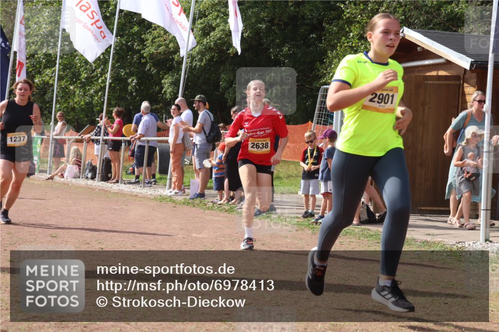 08.09.2024 - Airport Race Strokosch-Dieckow http://msf.ph/oto/6978413 08.09.2024 12:10:57 Ziel 837, 1237, 2584, 2619, 2638, 2690, 2893, 2901 meine-sportfotos.de