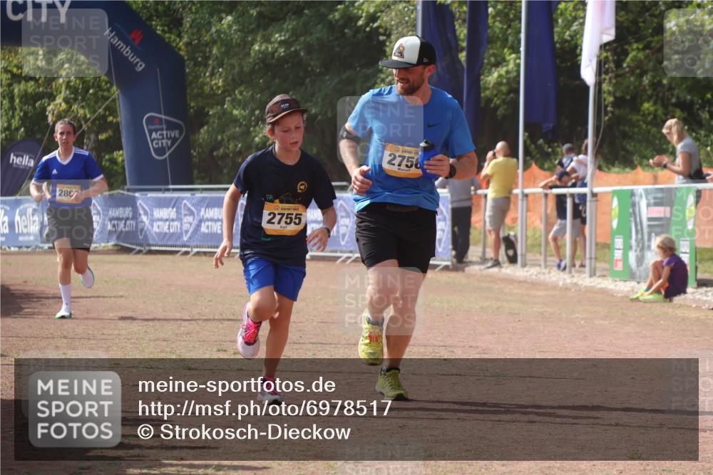 08.09.2024 - Airport Race Strokosch-Dieckow http://msf.ph/oto/6978517 08.09.2024 12:11:06 Ziel 2755, 2756, 2860 meine-sportfotos.de