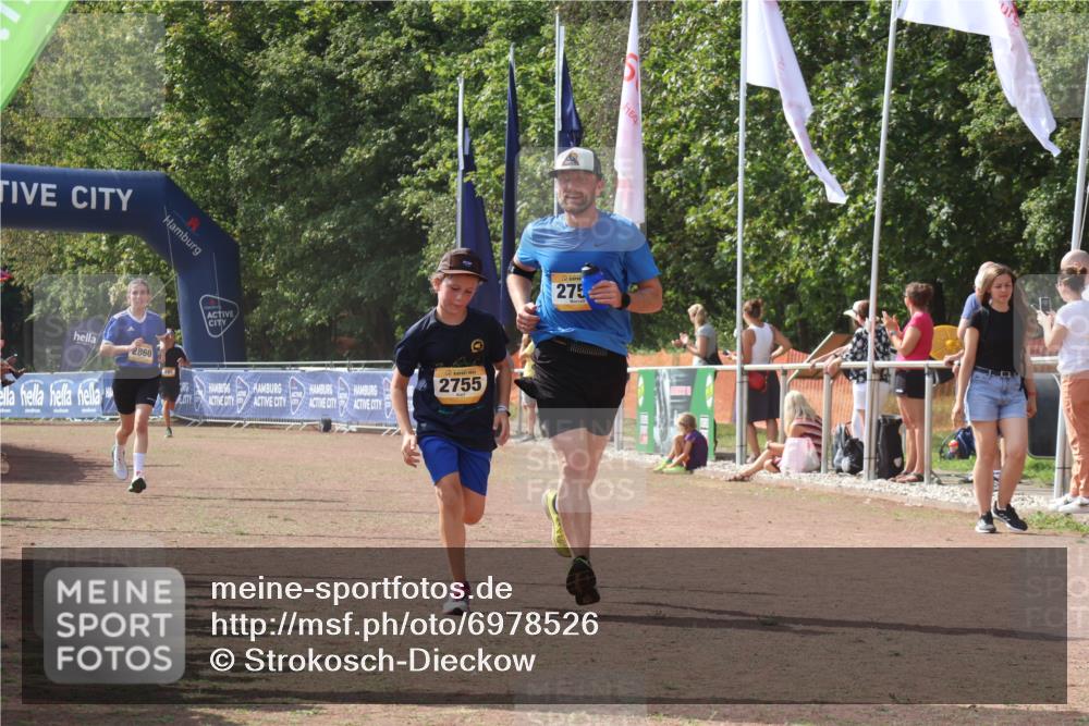 08.09.2024 - Airport Race Strokosch-Dieckow http://msf.ph/oto/6978526 08.09.2024 12:11:06 Ziel 2755, 2756, 2860 meine-sportfotos.de