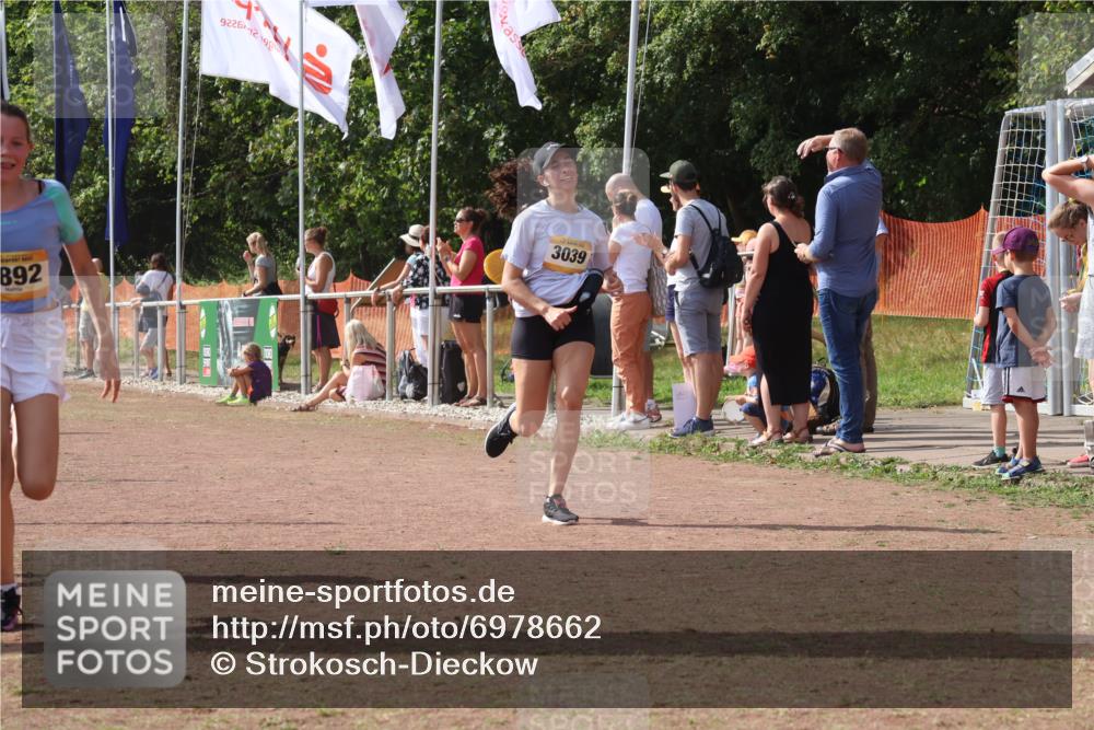 08.09.2024 - Airport Race Strokosch-Dieckow http://msf.ph/oto/6978662 08.09.2024 12:11:26 Ziel 446, 2717, 2891, 2892, 3039 meine-sportfotos.de
