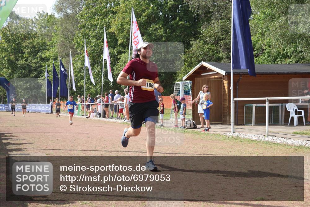 08.09.2024 - Airport Race Strokosch-Dieckow http://msf.ph/oto/6979053 08.09.2024 12:12:23 Ziel 2537, 2544, 2824, 3106 meine-sportfotos.de
