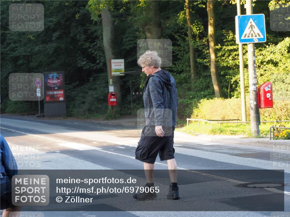 08.09.2024 - Stadtparktriathlon Zöllner http://msf.ph/oto/6979065 08.09.2024 08:05:21 Radfahren  meine-sportfotos.de