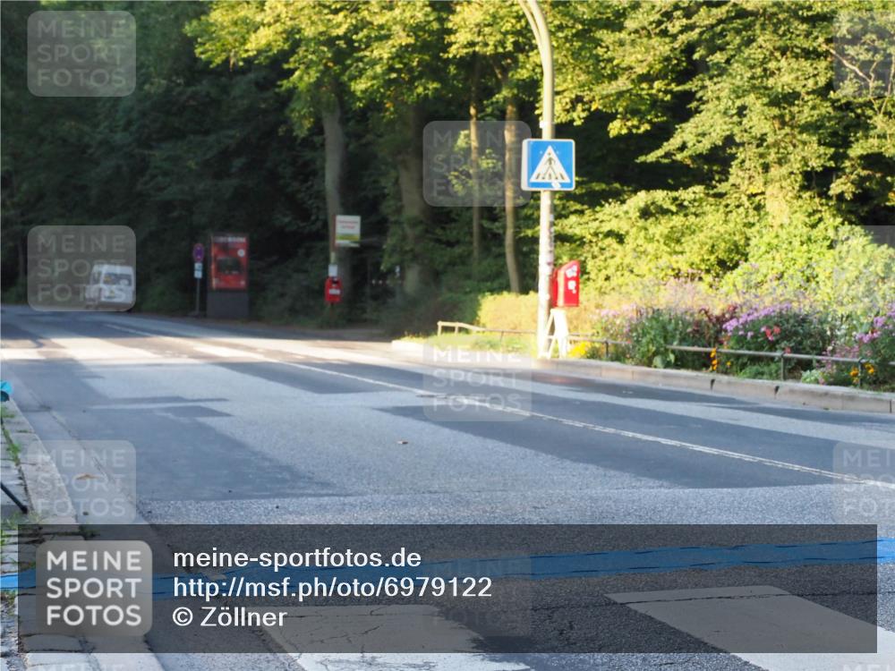 08.09.2024 - Stadtparktriathlon Zöllner http://msf.ph/oto/6979122 08.09.2024 08:15:46 Radfahren  meine-sportfotos.de
