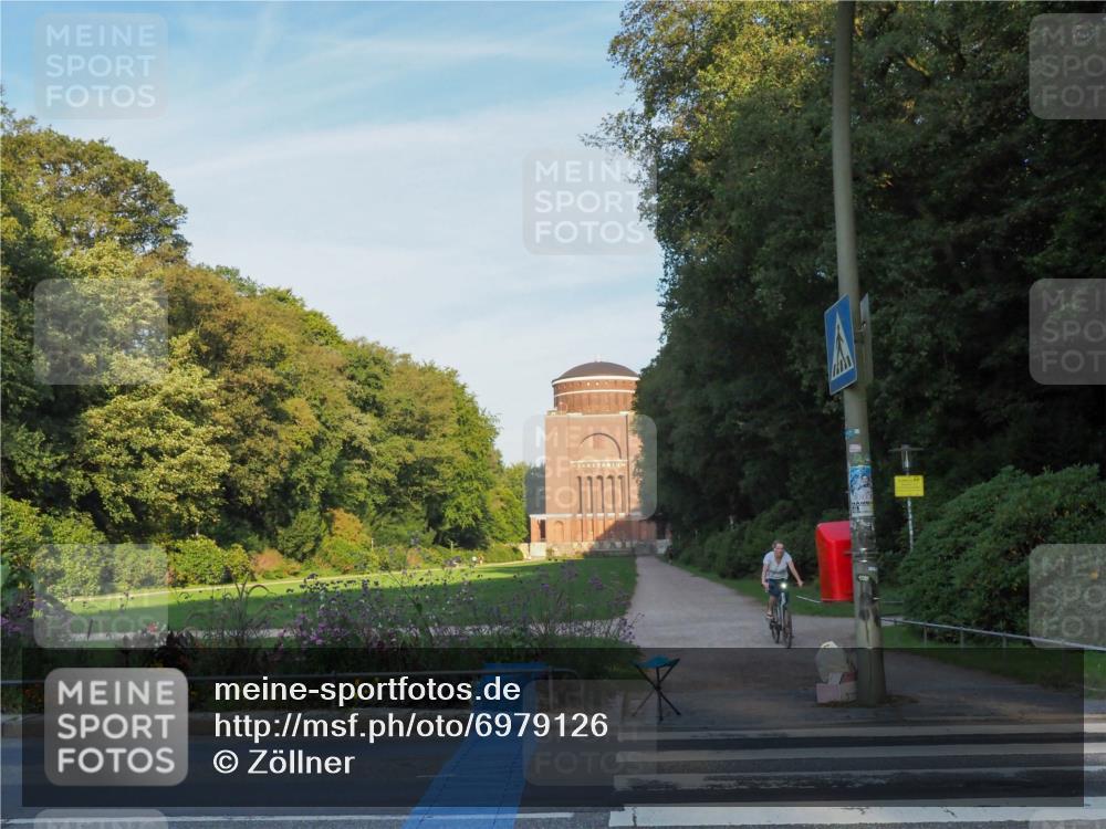 08.09.2024 - Stadtparktriathlon Zöllner http://msf.ph/oto/6979126 08.09.2024 08:26:43 Radfahren  meine-sportfotos.de