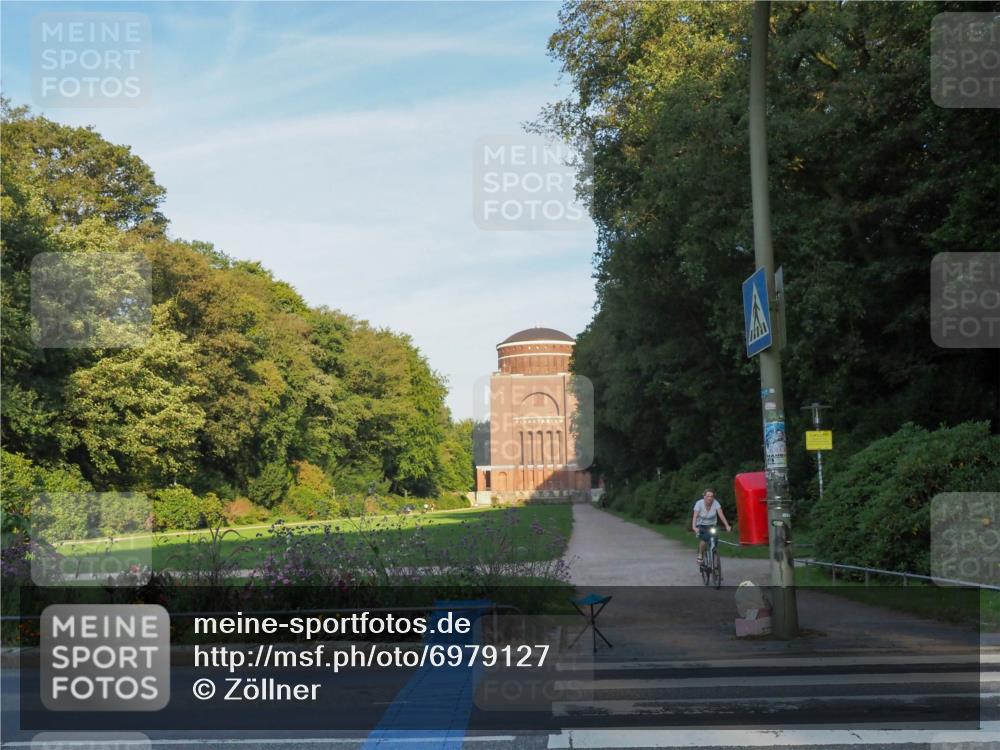 08.09.2024 - Stadtparktriathlon Zöllner http://msf.ph/oto/6979127 08.09.2024 08:26:43 Radfahren  meine-sportfotos.de