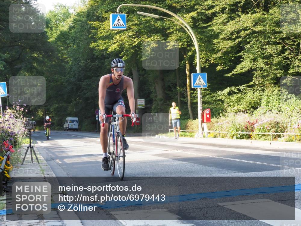 08.09.2024 - Stadtparktriathlon Zöllner http://msf.ph/oto/6979443 08.09.2024 08:52:11 Radfahren 3, 18, 23, 31, 54 meine-sportfotos.de