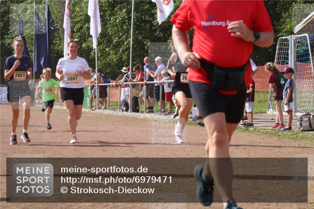08.09.2024 - Airport Race Strokosch-Dieckow http://msf.ph/oto/6979471 08.09.2024 12:13:05 Ziel 1012, 2504, 2592, 2640, 2839, 2851, 2869, 2897 meine-sportfotos.de