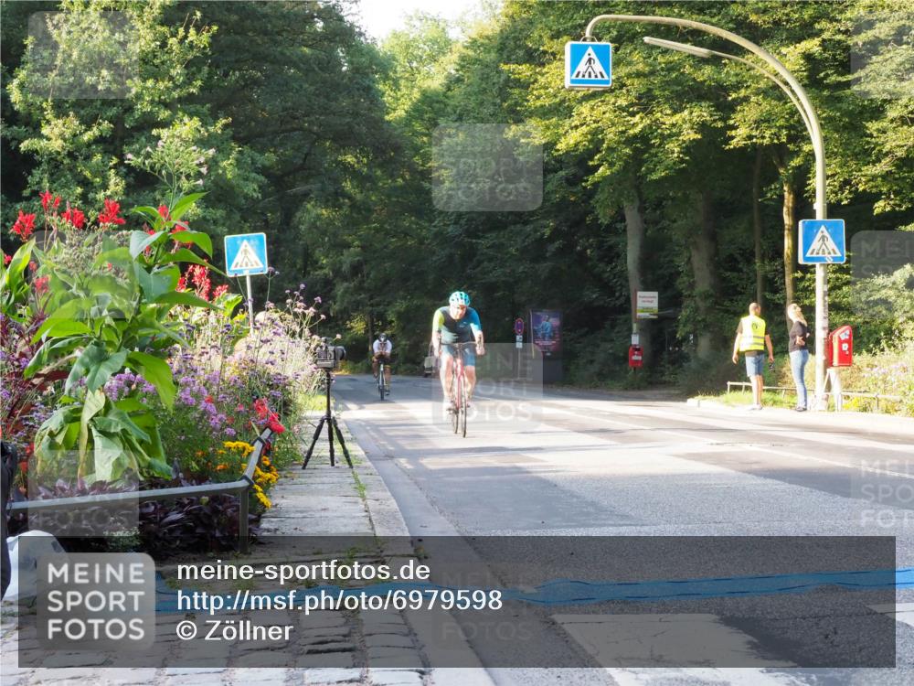 08.09.2024 - Stadtparktriathlon Zöllner http://msf.ph/oto/6979598 08.09.2024 08:53:27 Radfahren 8, 58, 60, 67 meine-sportfotos.de