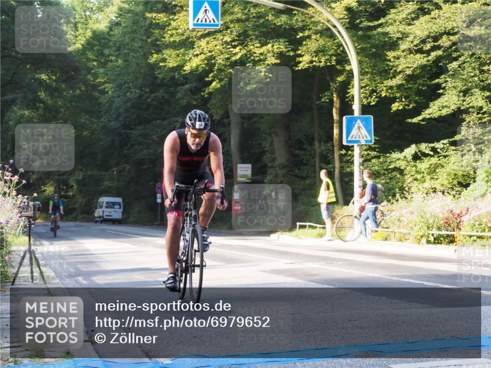 08.09.2024 - Stadtparktriathlon Zöllner http://msf.ph/oto/6979652 08.09.2024 08:54:10 Radfahren 16, 64, 69 meine-sportfotos.de